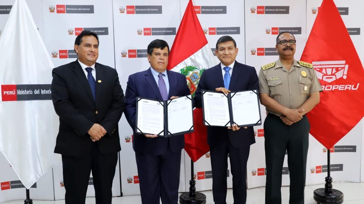 PETROPERÚ y el Ministerio del Interior suscriben convenio de cooperación