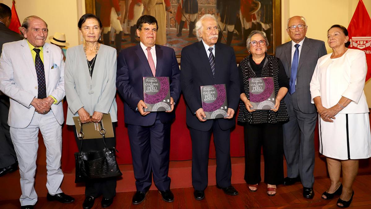 PETROPERÚ presentó “Pueblos y Culturas del Perú Antiguo”  de Luis G. Lumbreras