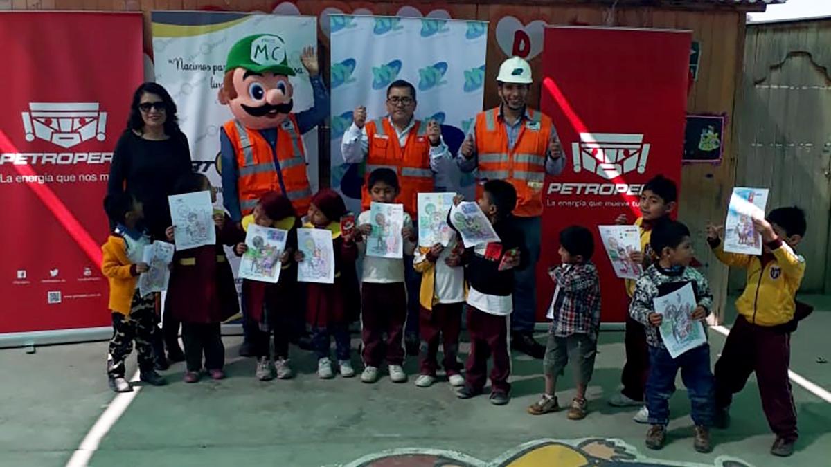 Jornada de salud para cientos de niños en Arequipa