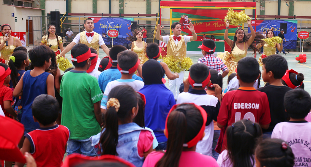 More than two thousand children enjoyed Christmas celebrations in Talara