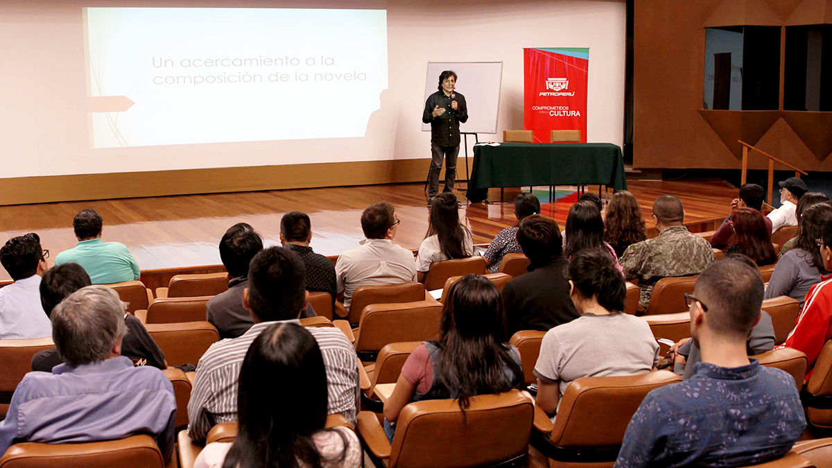 Novel and poetry workshops in PETROPERU had great attendance