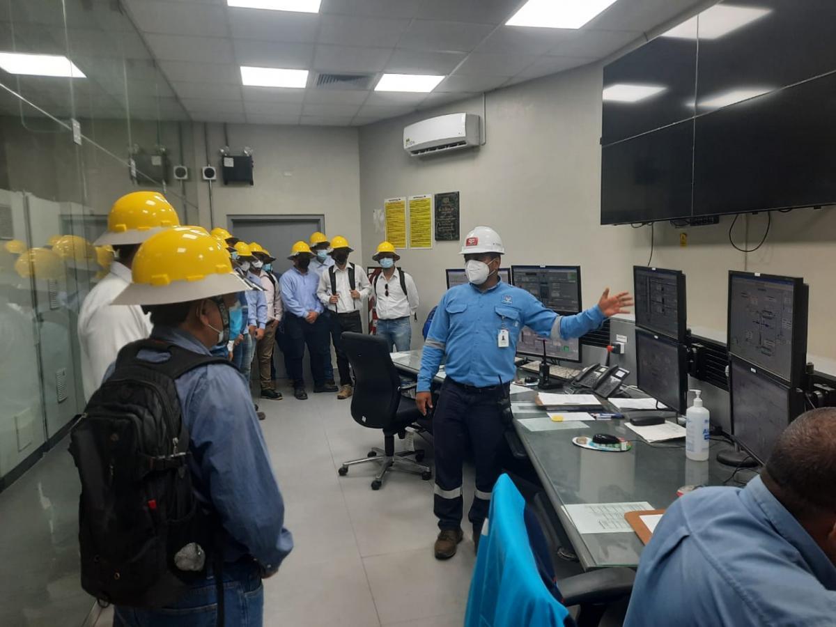 UNAP students deepen their knowledge during a visit to the Iquitos refinery