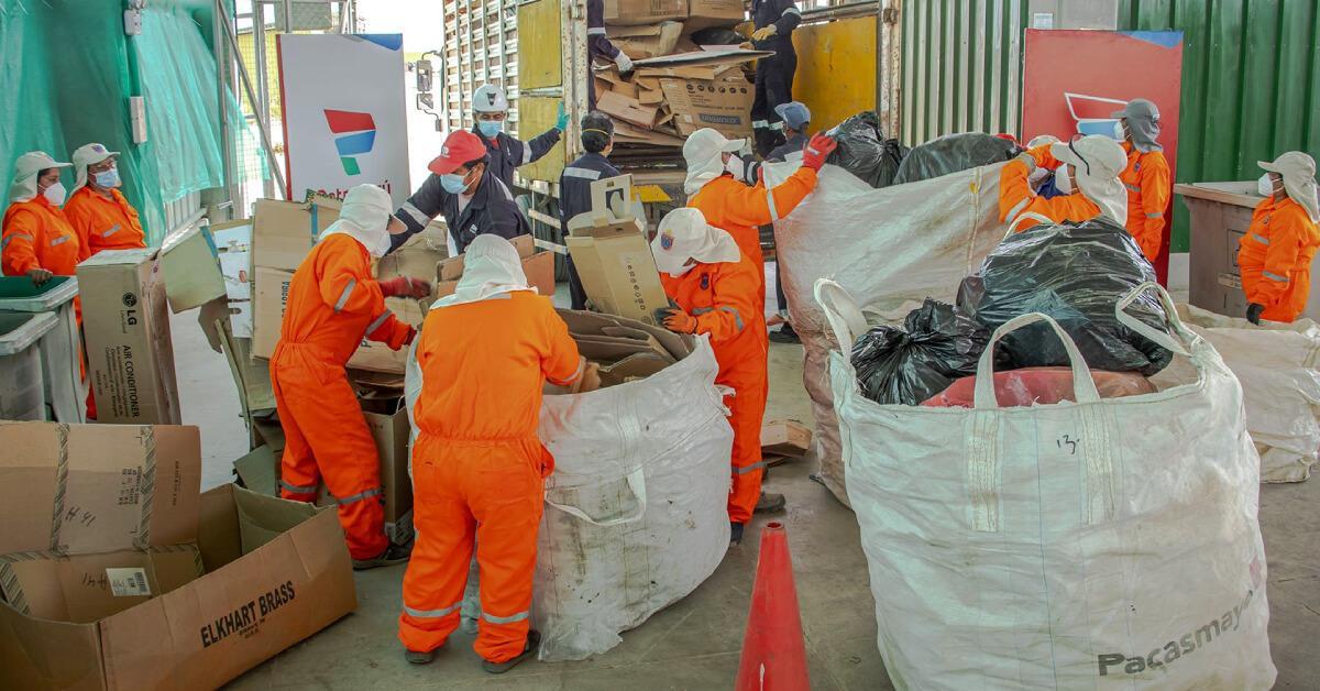 PETROPERÚ contributes to recycling and public cleaning in Talara