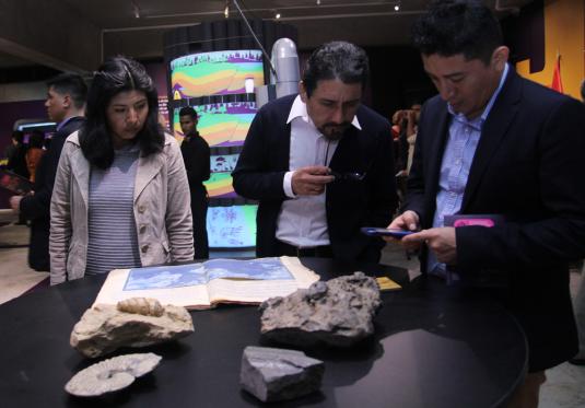 Petroperú inauguró exposición “Aceite de Piedra”