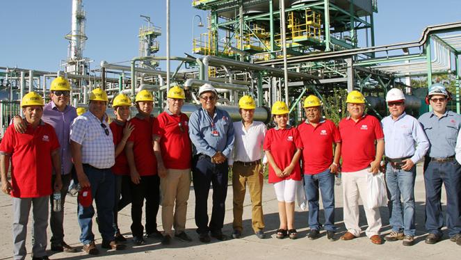 President of Congress and delegation of congressmen visit the Iquitos Refinery