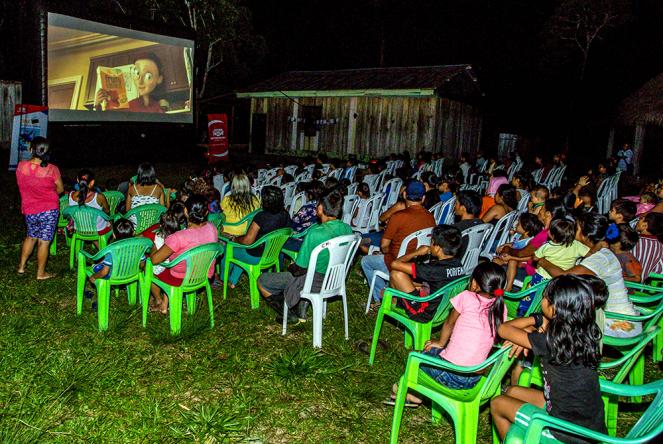 PETROPERÚ lleva entretenimiento y cultura a pobladores de Iquitos