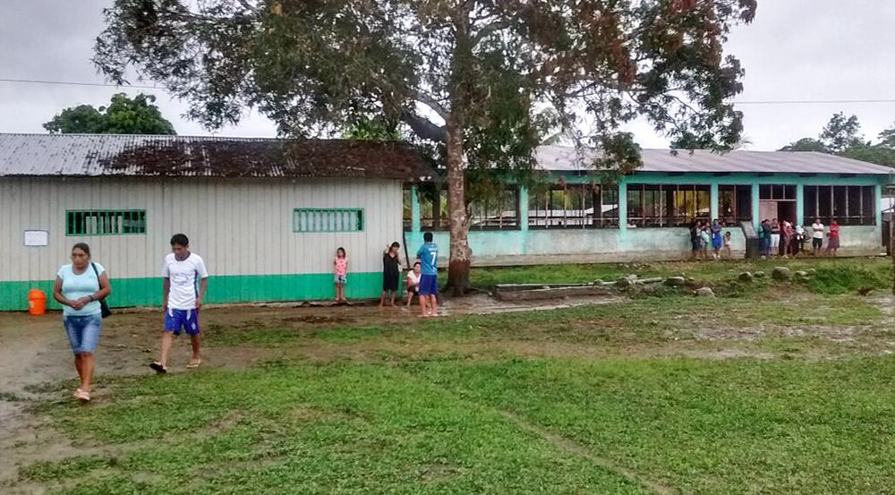 PETROPERÚ inicia construcción de aula en colegio de Amazonas