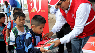 PETROPERÚ entrega útiles escolares a 7 mil niños de Villa El Salvador y Lurín